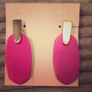Kendra Scott Aragon earrings in pink/gold